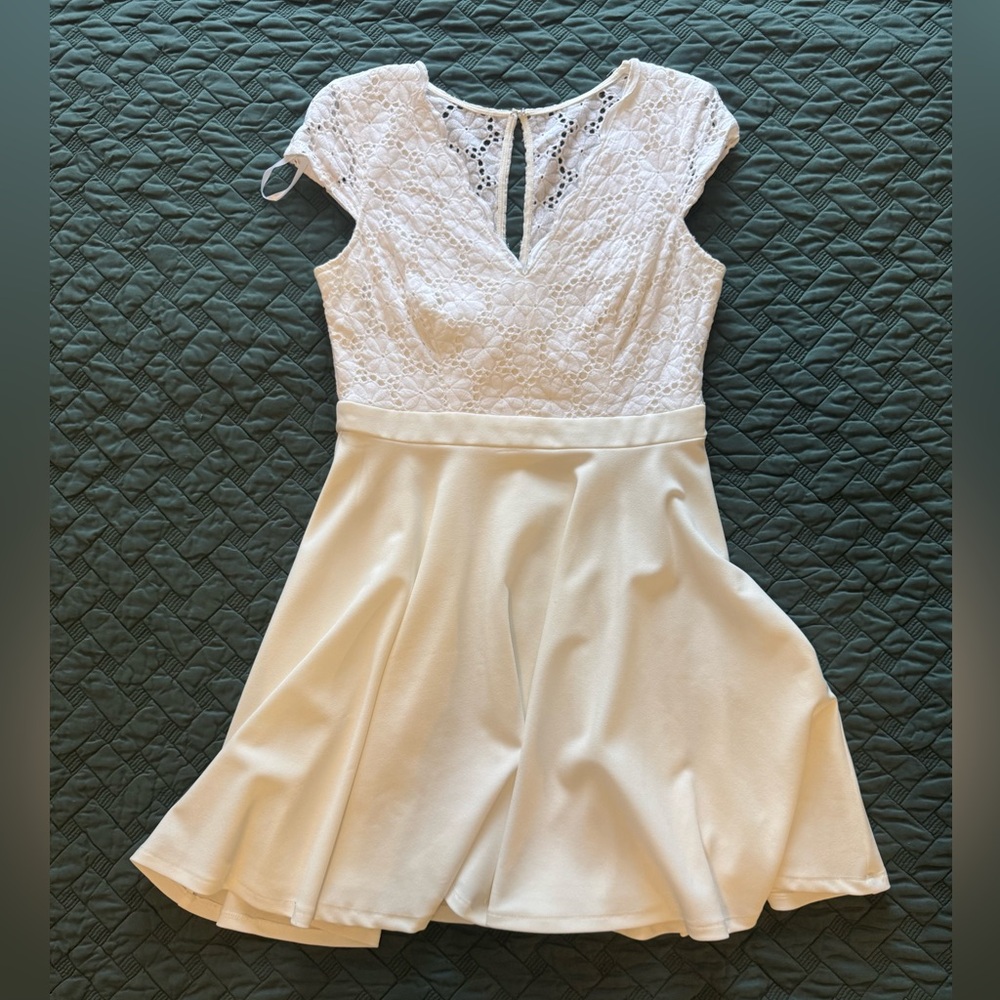 White Lace Cap Sleeve Dress